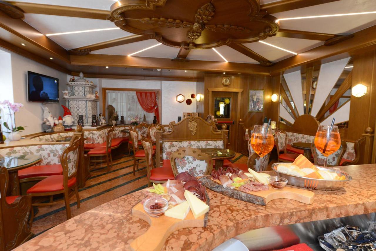 Hotel Sole Passo del Tonale Bagian luar foto