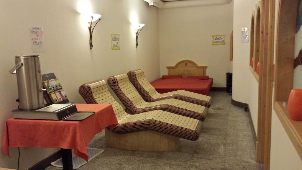 Hotel Sole Passo del Tonale Bagian luar foto
